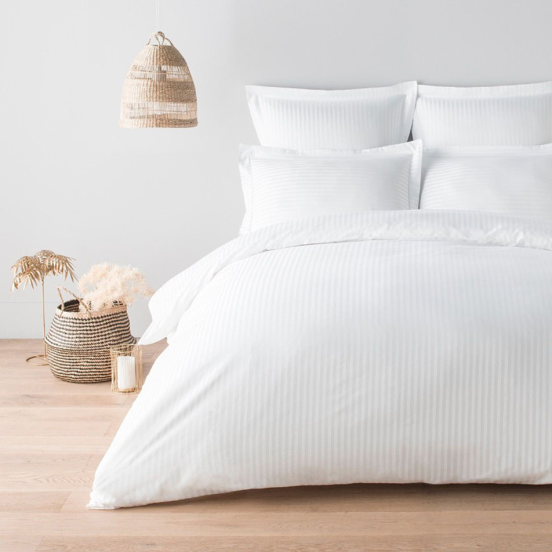 Σεντόνι Ξενοδοχείου Σατέν-ρίγα 240x260  80%cotton 20%polyester  Πεννιέ 220tc